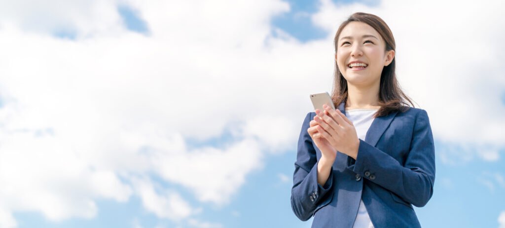 ビジネス・女性・スマートフォン