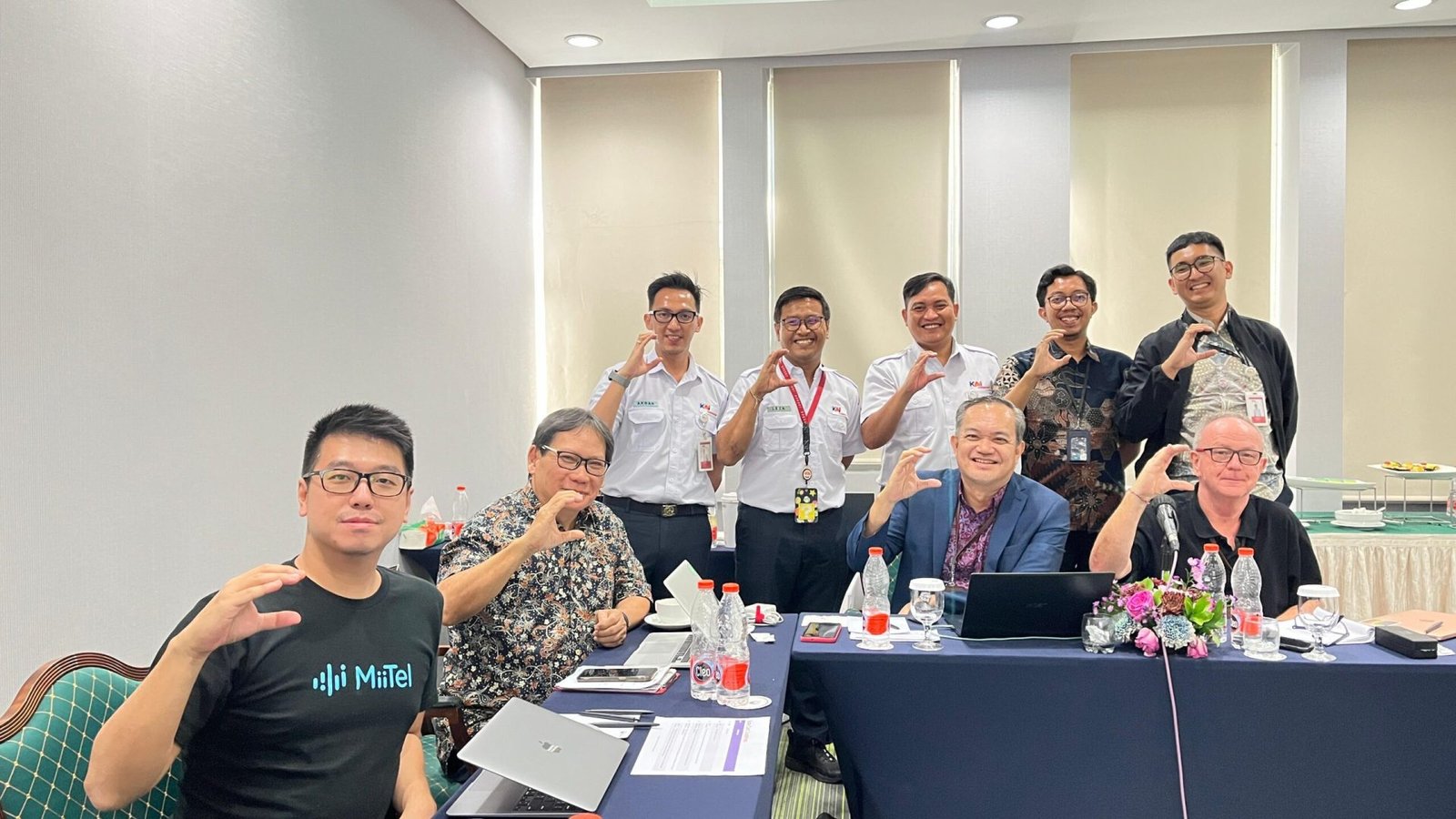 RevComm MiiTel The Best Contact Center Indonesia